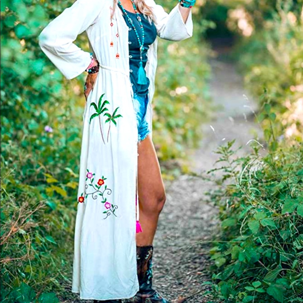 New...Stunning, white, super soft kimono Cotton, long, tassels on white slim b..